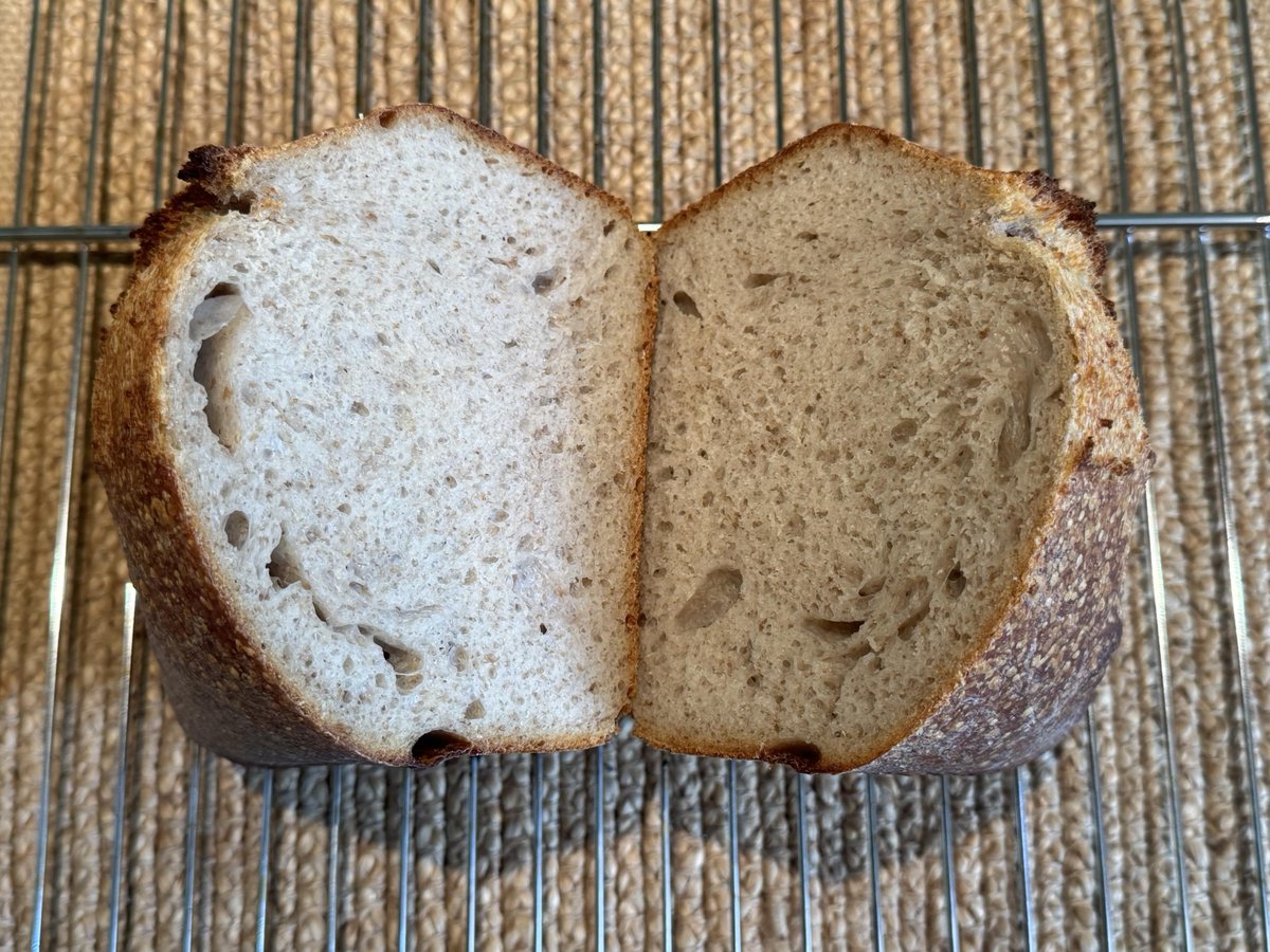 xenodium's tweet image. #Baking again after replacing dead oven #sourdough #bread #sourdoughbread #food #cooking