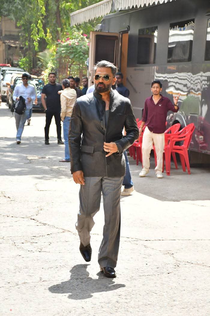 Love ❤️❤️ You my idol <a href="/SunielVShetty/">Suniel Shetty</a> Sir 
<a href="/DalpatSunielian/">Dalpat Razzpurohit</a> bhai ❤️