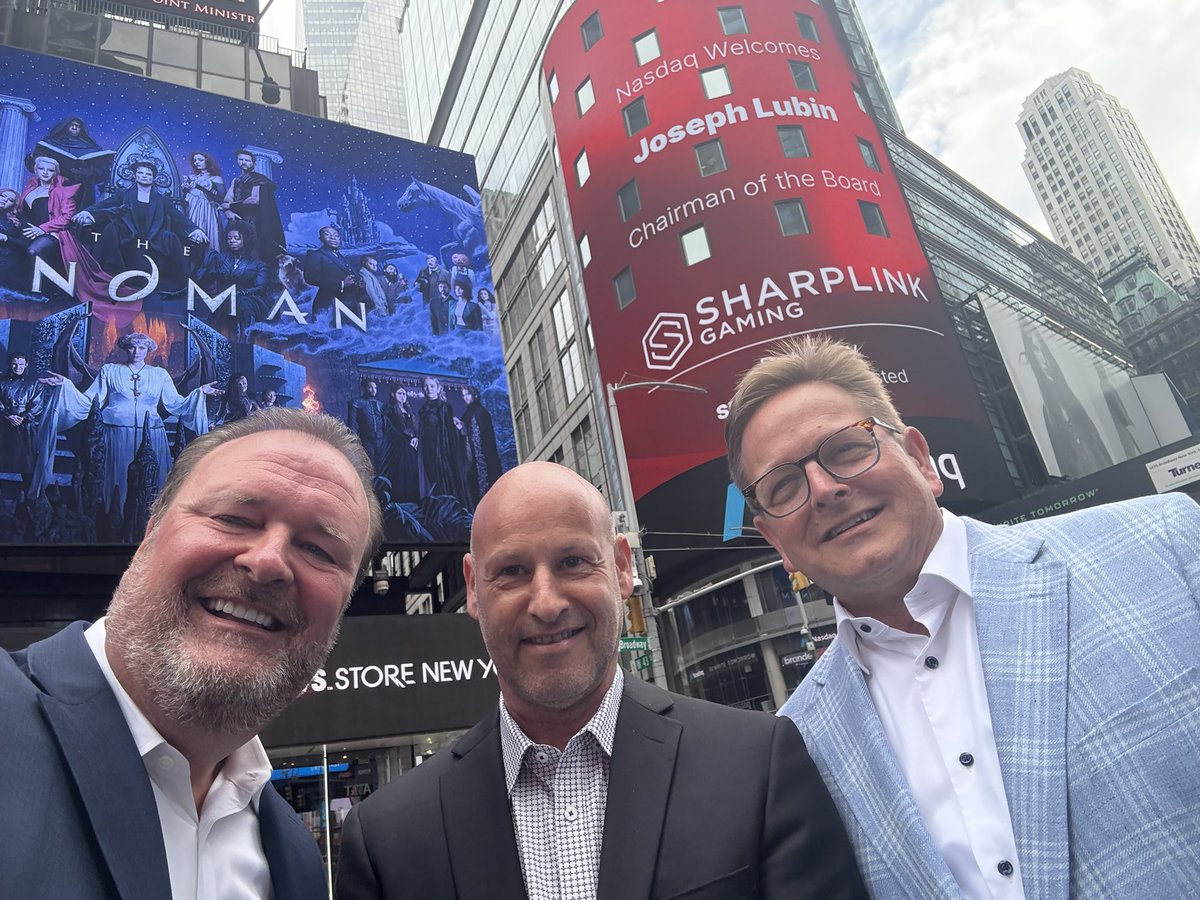 Great to host <a href="/ethereumJoseph/">Joseph Lubin</a>  and <a href="/RobPhythian/">Rob Phythian</a> for @SharpLinkGaming closing bell on the <a href="/NasdaqExchange/">Nasdaq Exchange</a> ! $SBET $ETH