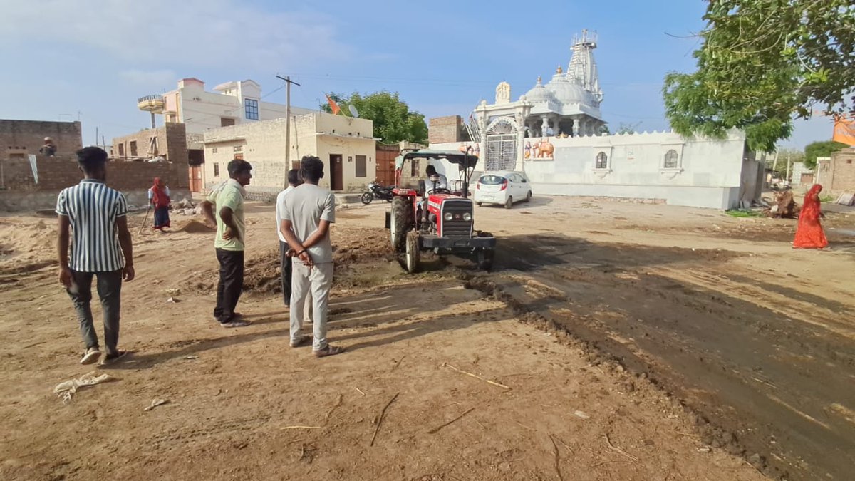 ransinghBJP's tweet image. कौन कहता है कि आसमां में छेद नहीं हो सकता जरा एक पत्थर तो तबियत से उछालो यारो.

दुष्यंत कुमार....

मात्र 12 घंटों में नतीजा आपके सामने...
धन्यवाद सरपंच साहब और उनकी पूरी टीम का🙏❤️
#devki #aahore #jalore