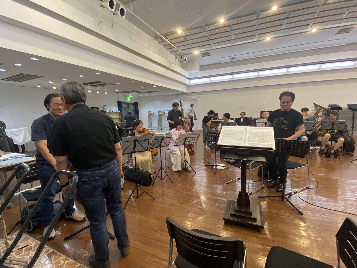 Tokyo_Sinfo's tweet photo. リハーサル2日目‼️
ブーレーズ特集、東京シンフォニエッタの演奏をお聴きいただけるのは、今週10日(木)です！
順調にリハーサル進んでます🙌

第57回定期演奏会
7月10日 (木) 19:00開演(18:30開場)
東京文化会館 小ホール

#東京シンフォニエッタ #PierreBOULES https://t.co/wFV5nwHdxt