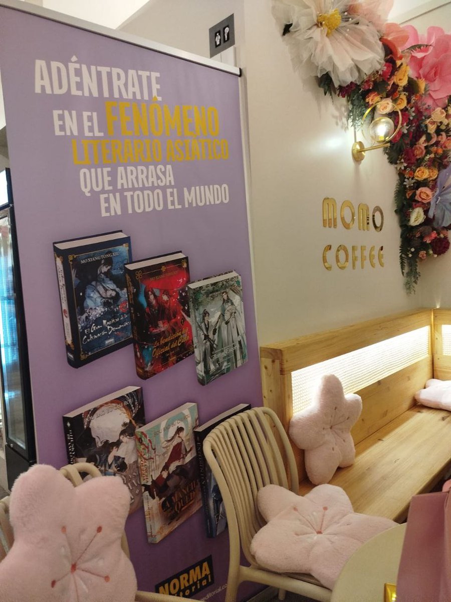 HanamiDangos's tweet photo. 🎴 Ayer asistimos al evento danmei organizado por @NormaEdManga en Momo Cofee, donde nos hablaron de su catálogo actual y de las continuaciones del mismo.

Además, nos prepararon a las asistentes algunas sorpresas en forma de anuncio de 5 licencias.

¡Aquí las tenéis! 🧵👇 https://t.co/CjgrvBz2iE