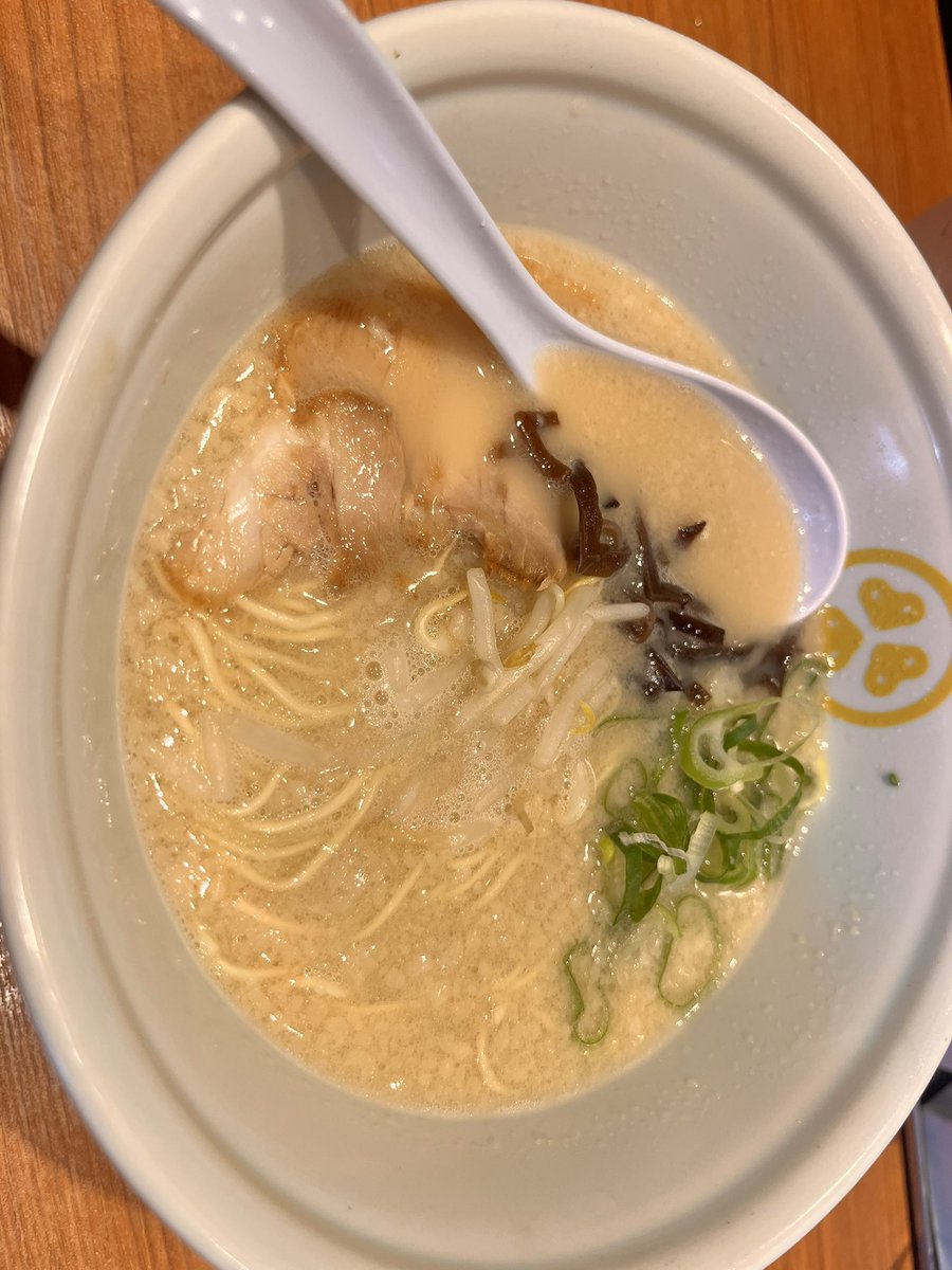 haohaogame's tweet image. 暑すぎるからラーメン食べました。