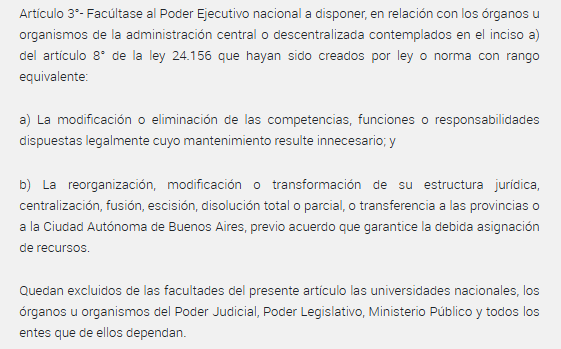 Juli_Strada's tweet photo. Hoy de repente muchos diputados muestran preocupación por la destrucción de organismos estratégicos del Estado. Léase INTI, INTA, VIALIDAD, INSTITUTO DEL CÁNCER, sólo por mencionar los últimos atacados. 
Pero hay que tener memoria:
1) La ley Bases tuvo 142 votos afirmativos en general, y las facultades delegadas en particular tuvieron 135 votos afirmativos. Pocos se bajaron de votarle superpoderes a Milei. El gobierno contó con aliados para hacer este desastre. Las actas son públicas. 
2) Nuestro bloque UxP votó siempre en contra y explicó el 93% de los votos que rechazaron Ley Bases. UxP aportó 98 diputados rechazando sobre un total de 106 rechazos.
3) Miren lo que le votaron a Milei: el Capítulo Reforma del Estado otorgó poder para transformar y desguazar organismos (el art. 3), empresas públicas (el art. 4) y fondos fiduciarios (el art. 5). Además le dieron poder para la intervención de organismos (el art. 6). Vean abajo los artículos de la Ley. 
4) Todavía me acuerdo de algunos aliados del gobierno queriendo hacerse los patriotas, metiendo organismos entre las excepciones de disolución del Art. 3. En castellano, decían "le 'damos la herramienta' al gobierno pero ojo porque estamos preservando que algunas cosas no se disuelvan" MIENTRAS LE DABAN SUPERPODERES PARA HACER COSAS SIMILARES O PEORES QUE DISOLVER. ¿Saben lo que estaba en esa lista de "salvataje"? INTI e INTA. Hoy los vacían, cambian funciones, desjerarquizan: porque esos aliados les dieron el poder para hacer lo que quisieran. Desde UxP lo dijimos: había que rechazar sin matices.
- Si los aliados al gobierno se arrepintieron: hay una salida. Ir al recinto, dar quórum, y votar con mayoría simple el rechazo de los decretos delegados de Ley Bases. Y así preservar activos estratégicos y funciones esenciales de organismos públicos, empresas y fondos fiduciarios.