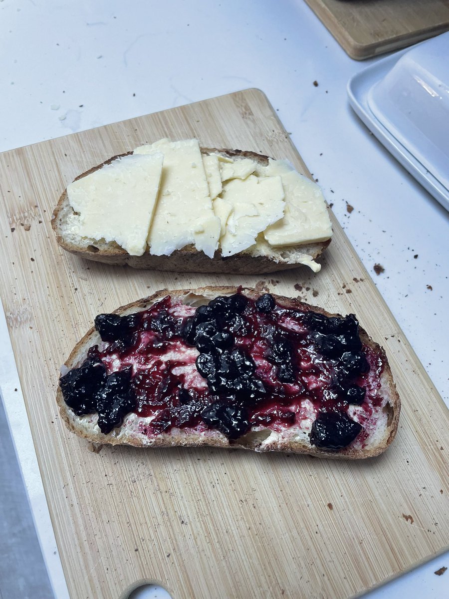 Wild blueberry jam &amp; cheddar sandwich - absolutely elite 🔥