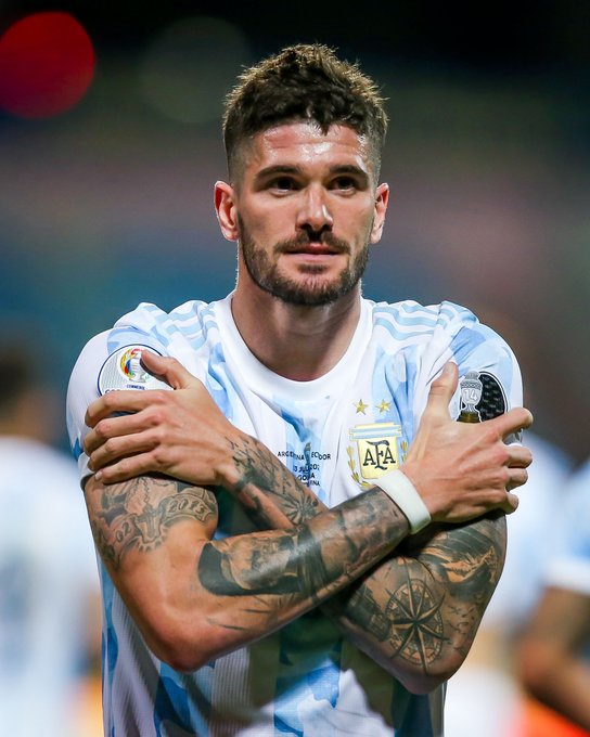 Naija News (@naijanews) on Twitter photo Rodrigo De Paul has said 'YES' to Inter Miami. 🇦🇷 He could be set for a reunion with Leo Messi at club level.
CC: <a href="/FabrizioRomano/">Fabrizio Romano</a> Rodrigo De Paul has said 'YES' to Inter Miami. 🇦🇷 He could be set for a reunion with Leo Messi at club level.
CC: <a href="/FabrizioRomano/">Fabrizio Romano</a>