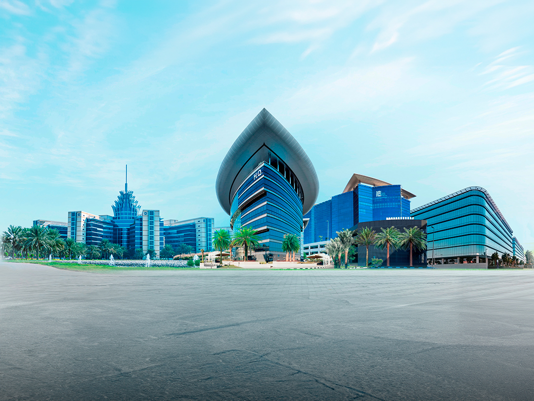 HHAhmedBinSaeed's tweet image. Today, we approved new senior leadership appointments within Dubai Integrated Economic Zones Authority (DIEZ), combining the expertise of seasoned leaders and the energy of young national talent to drive the next phase of growth and transformation. Juma Al Matrooshi – Assistant…