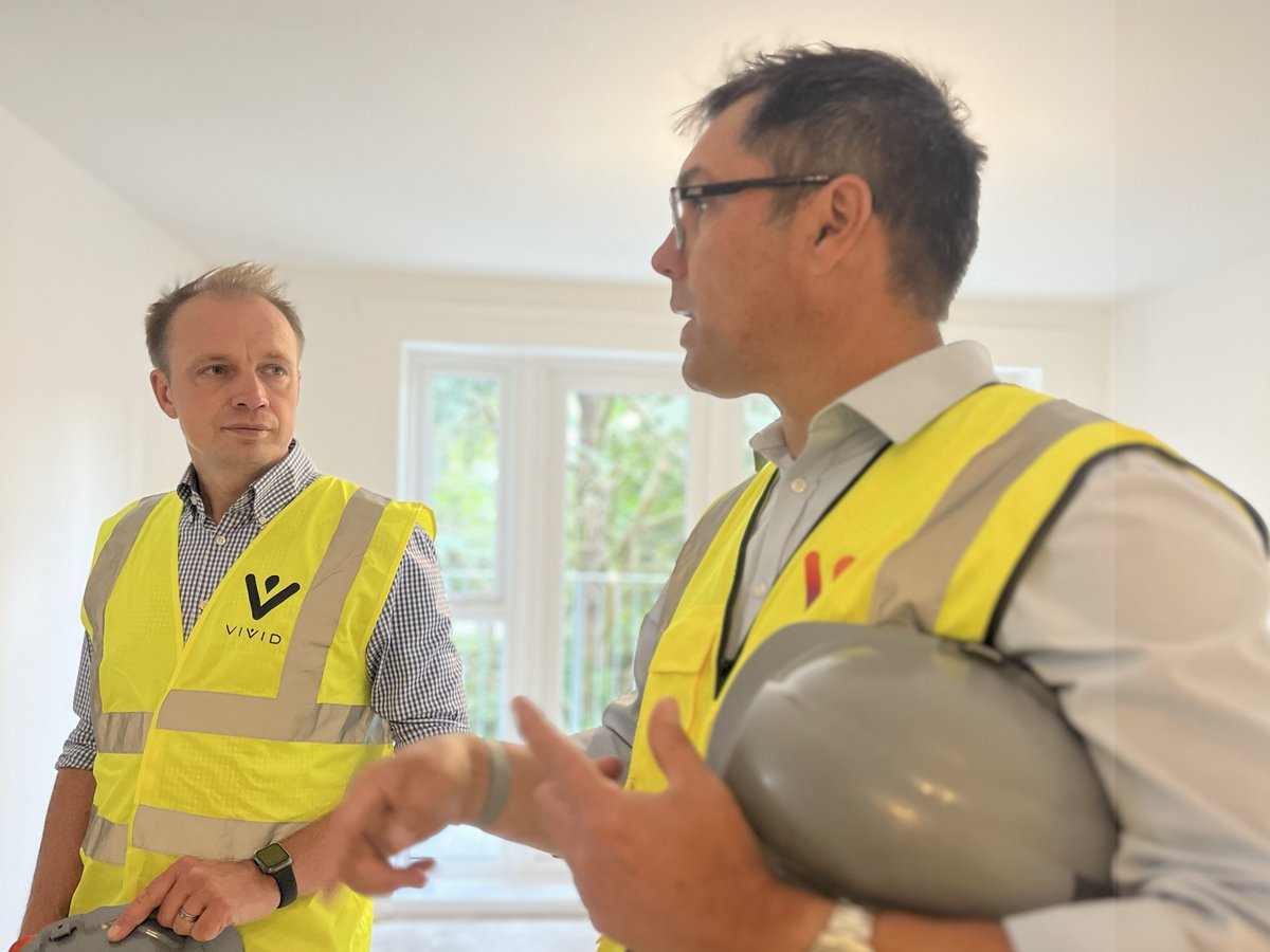I've been to see some of the new affordable housing that is coming to Southampton. 🏗️

<a href="/WeAreVIVIDhomes/">VIVID</a> and Hampshire Homes are building 128 new social rent homes in Thornhill. 

Much more of this to come thanks to the govt's new £billion social and affordable homes programme. 👍