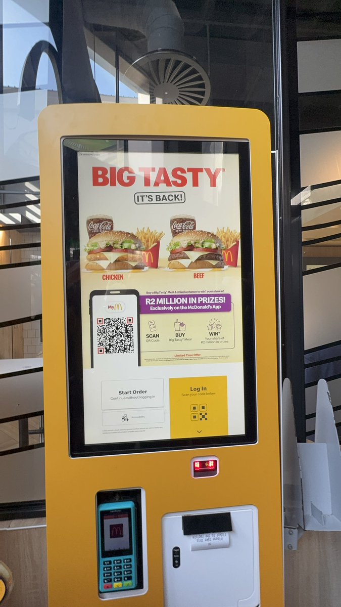 _Munakisi's tweet image. Day well spent with @McDonalds_SA  @GALXBOY yahhhh it’s back it’s the Big Tastey #McDonaldsxGalxBoy #UnlockTheDrip