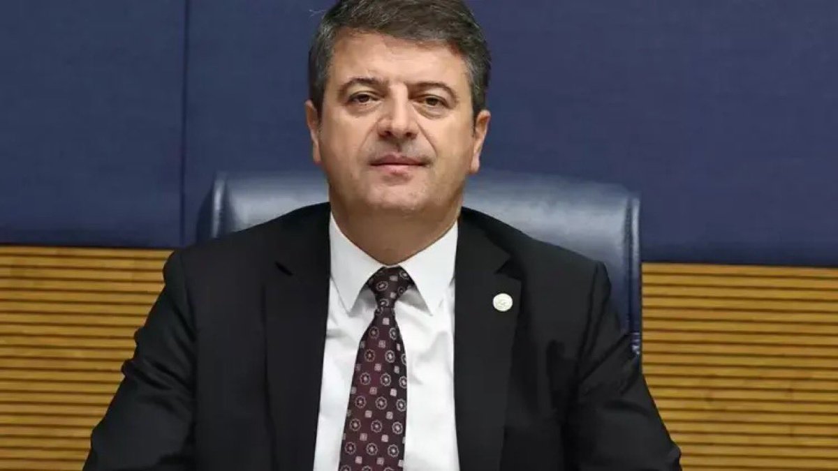 haskologlu's tweet photo. 🔴#SONDAKİKA | Adıyaman Belediye Başkanı Abdurrahman Tutdere, ev hapsi kararıyla serbest bırakıldı. https://t.co/nbFTU31eFI