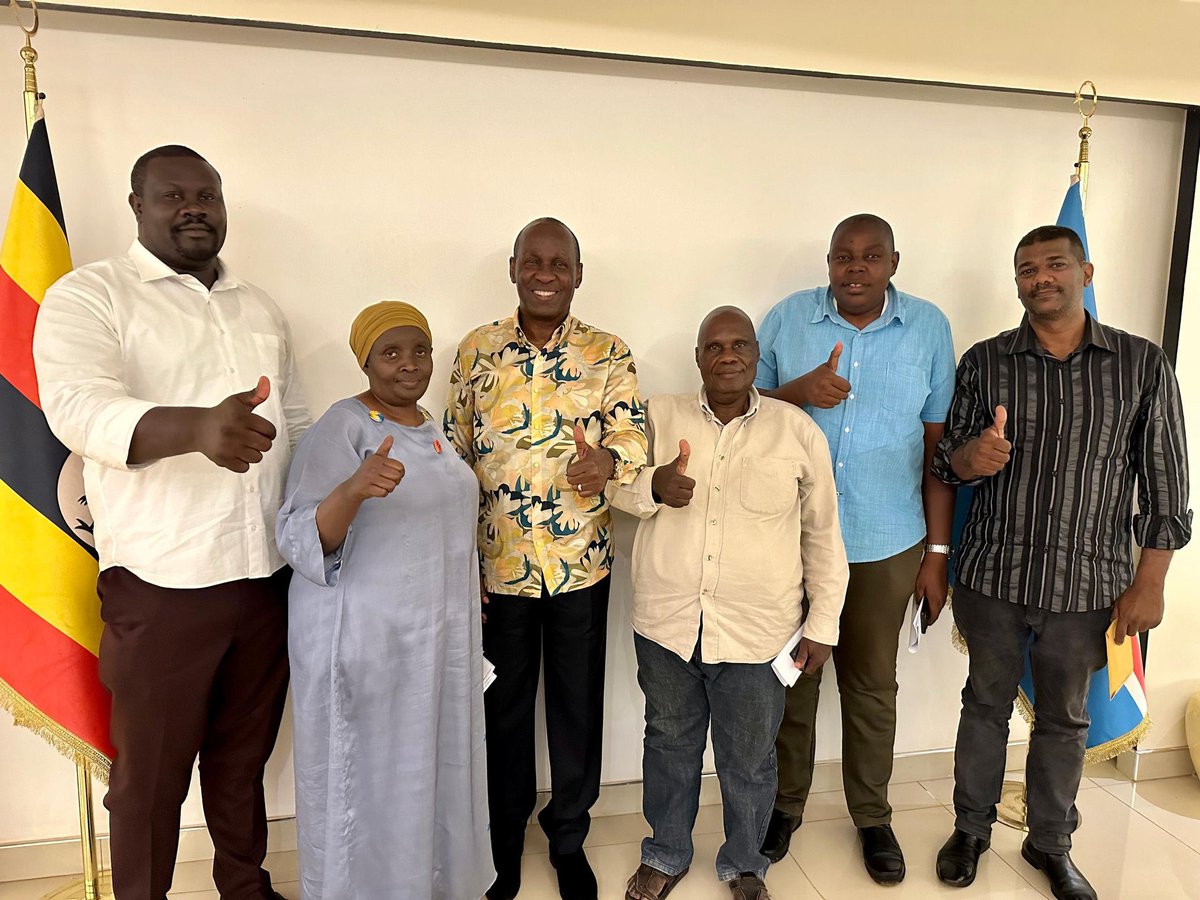 WYCLIF kagina (@nabaasawyclif1) on Twitter photo Our Hon <a href="/Mukulaa/">Mukula</a> ,Capt. Mukula met and had a conversation with some of the delegates from Kampala region.
He’s the capable leader let’s support him.
#Mukula4CEC.
<a href="/KagutaMuseveni/">Yoweri K Museveni</a> <a href="/JanetMuseveni/">Janet K Museveni</a> <a href="/TodwongR/">Todwong Richard</a> <a href="/emmanuel_dombo/">Emmanuel Lumala Dombo</a> Our Hon <a href="/Mukulaa/">Mukula</a> ,Capt. Mukula met and had a conversation with some of the delegates from Kampala region.
He’s the capable leader let’s support him.
#Mukula4CEC.
<a href="/KagutaMuseveni/">Yoweri K Museveni</a> <a href="/JanetMuseveni/">Janet K Museveni</a> <a href="/TodwongR/">Todwong Richard</a> <a href="/emmanuel_dombo/">Emmanuel Lumala Dombo</a>