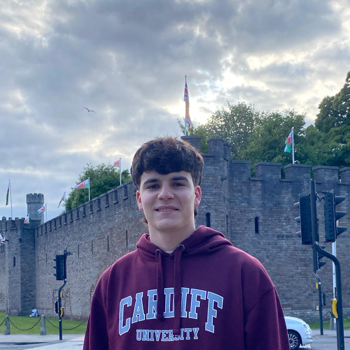 We're happy to welcome Jaime to our group! He’s joining us for a research internship, working on electron correlation in excited states. Looking forward to the months ahead and all the science to come! 🔬🚀