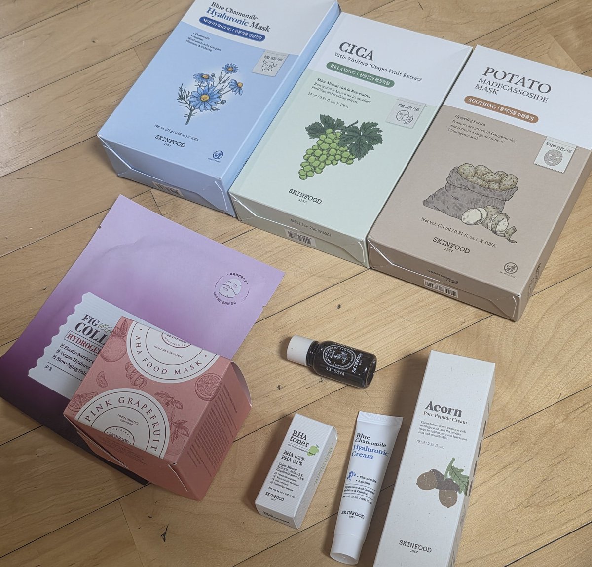 Bong31640's tweet image. #제품제공 (인걸까)

위 마스크팩 3개 사고 아래 제품들 뜻하지 않은 제품제공 받았네요
잘 사용하겠습니다