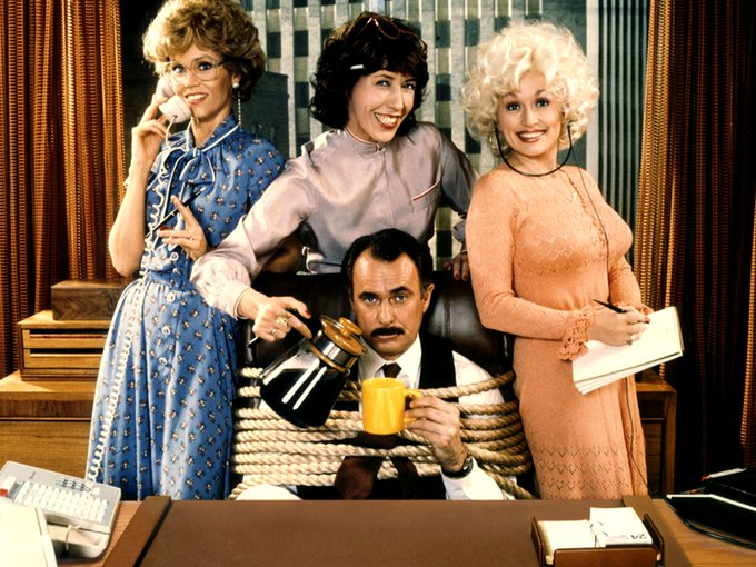 iShowTunes's tweet image. ⭐️ TONIGHT... #NineToFive is Airing on @TCM at 10 p.m. EST !!!
#JaneFonda #LilyTomlin #DollyParton #DabneyColeman
#9to5 #TCMParty #80s #Comedy
☕️🐀☠️