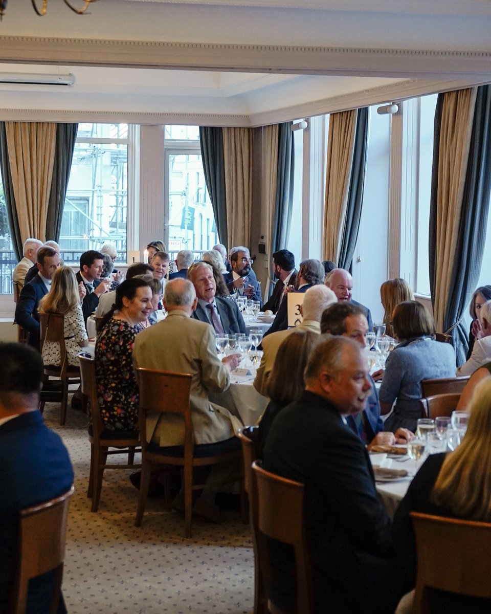 TheRAFClub's tweet image. The Royal Air Force Club was delighted to join a memorable joint social evening in collaboration with the In & Out Club and the Army & Navy Club. The event took the form of a “Safari Dinner,” with each course served at a different iconic venue.