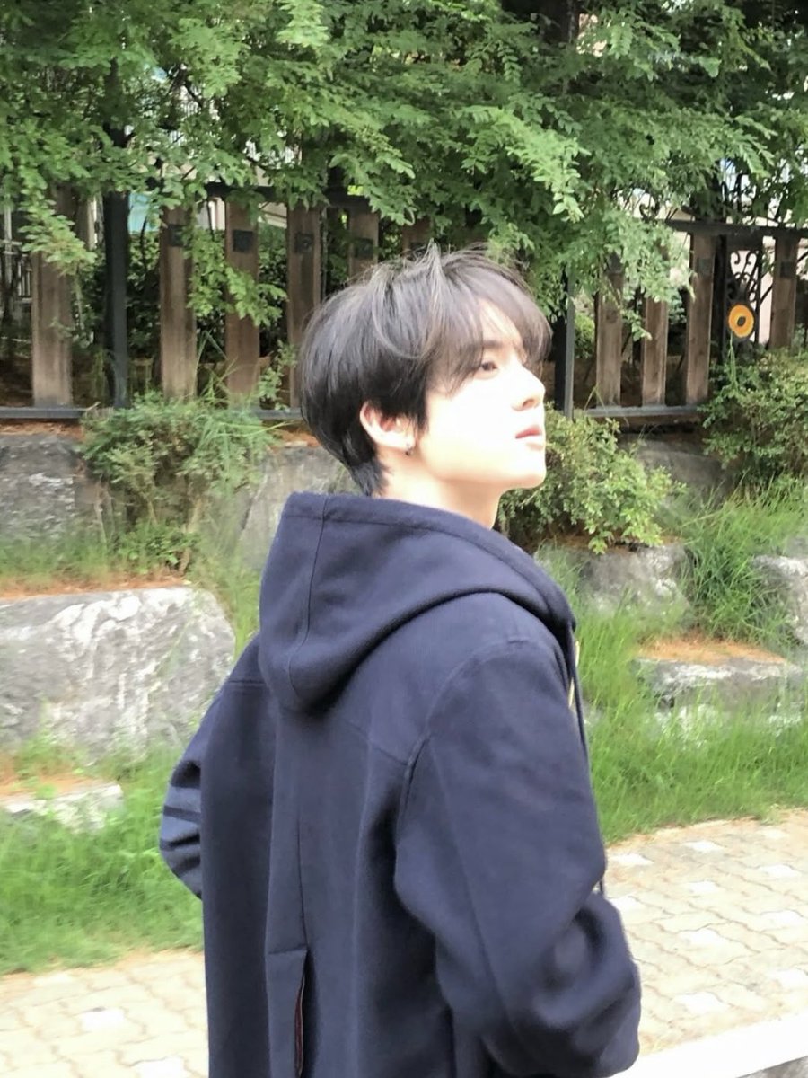 dleuxb's tweet photo. 좋은느낌을줌 https://t.co/wjWLPMx68q