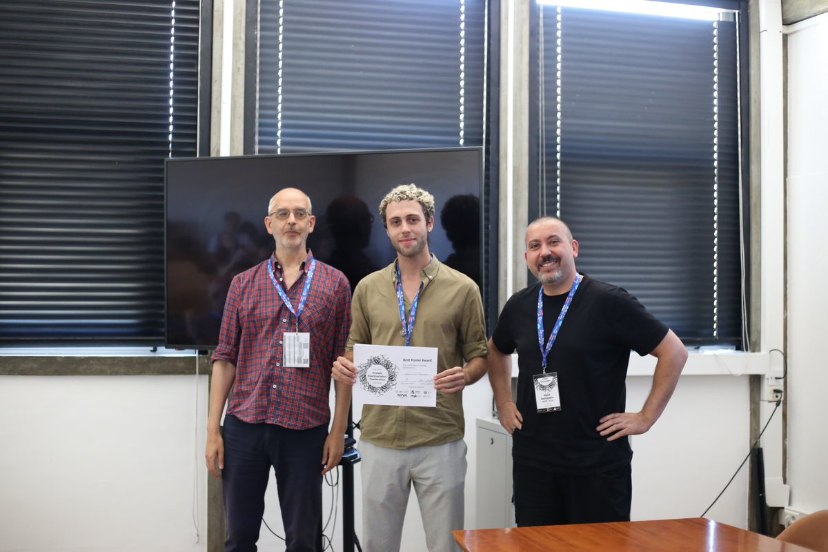 MachuqueiroLab's tweet image. Congratulations to our PhD candidate @sequeira_jgn for winning &quot;Best Poster Award&quot; at the @ProtElec_Conf! We are very proud of you 🥳