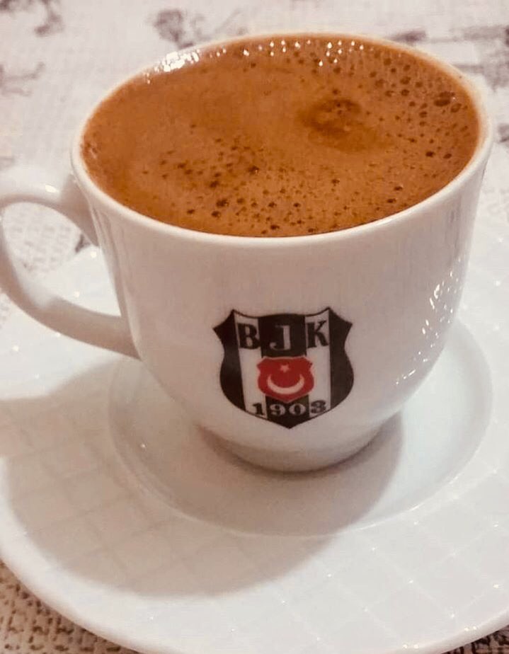 Orkun Kökçü'nün gelişini,
Bi'kahve içerek bekliyoruz.. ☕😁
#OrkunİçinBüyüklerGöreve