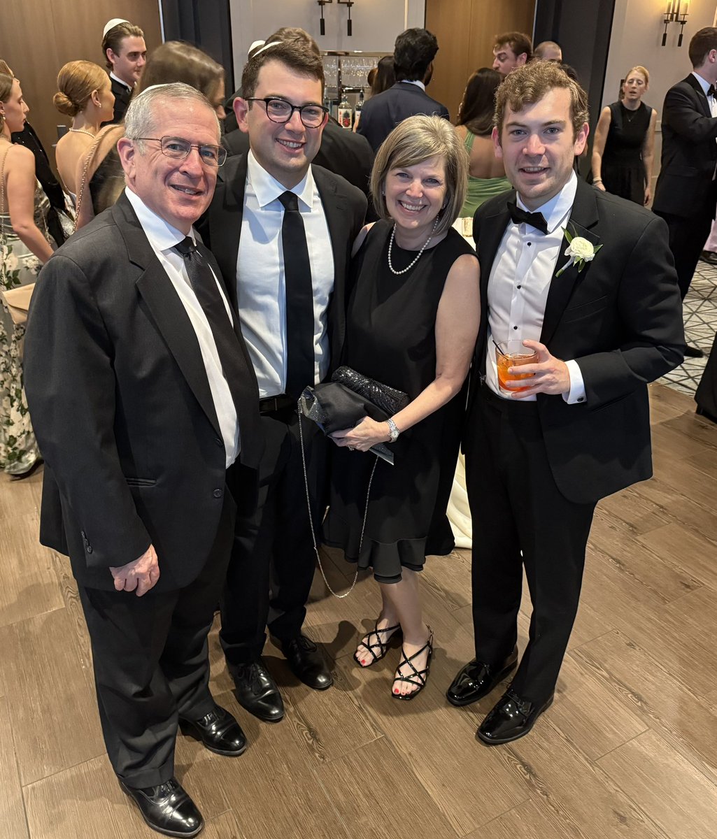 Pam Weiser tweet media