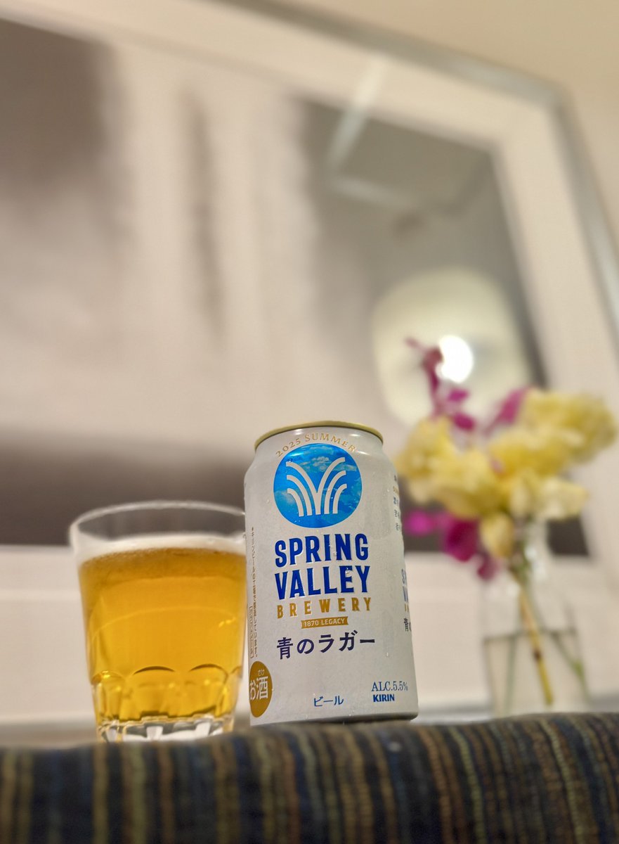 80年代に『青が散る』っていうテレビドラマがあって、大塚ガリバーっていう若手シンガーがドラマ内で歌った長渕剛作曲の『人間の駱駝（ひとのらくだ）』っていう歌が良かったな〜と思い出しながら飲んでる☺️ 聴いてみて🎶
m.youtube.com/watch?v=NhnCWH…