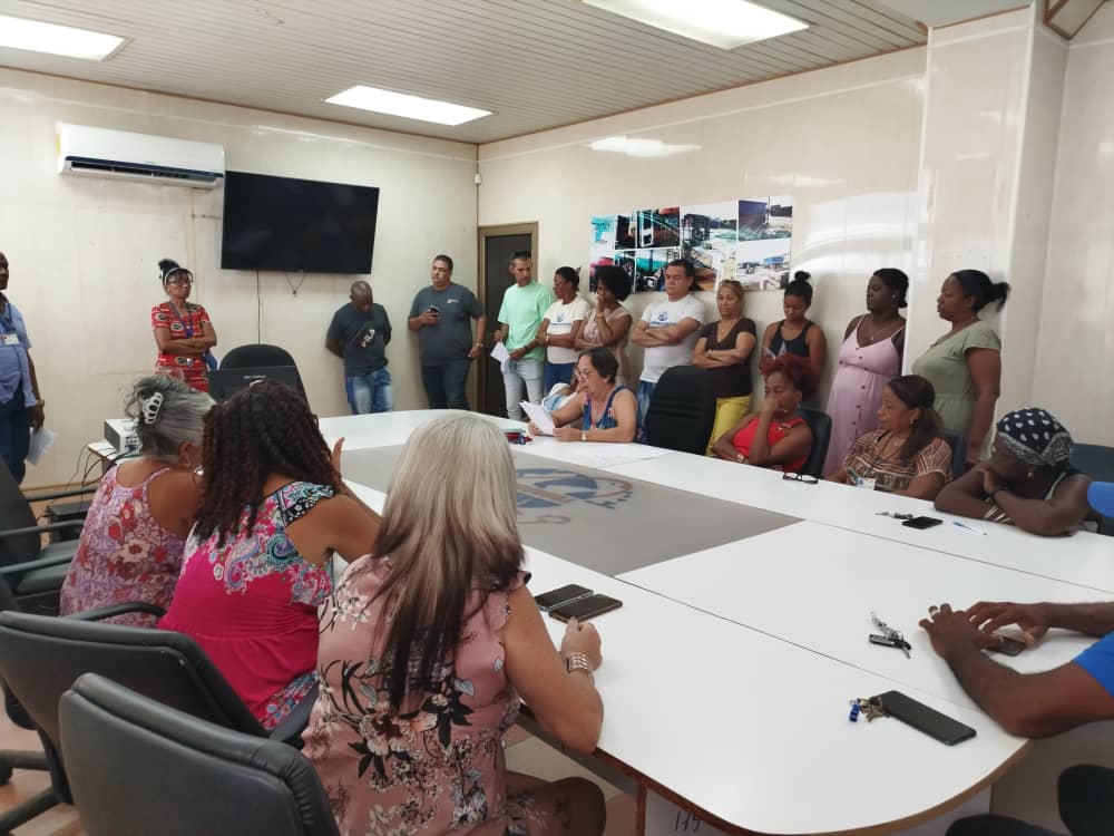 LaraTranscargo's tweet photo. Hoy queremos tomar un momento para reafirmar nuestro compromiso con los principios fundamentales que guían nuestra labor diaria: nuestro Código de Ética.
#Transcargo #Ética
#Compromiso https://t.co/asmyxzvJrF