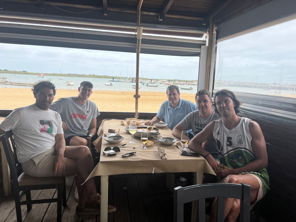 Antonio Gomez pais tweet media