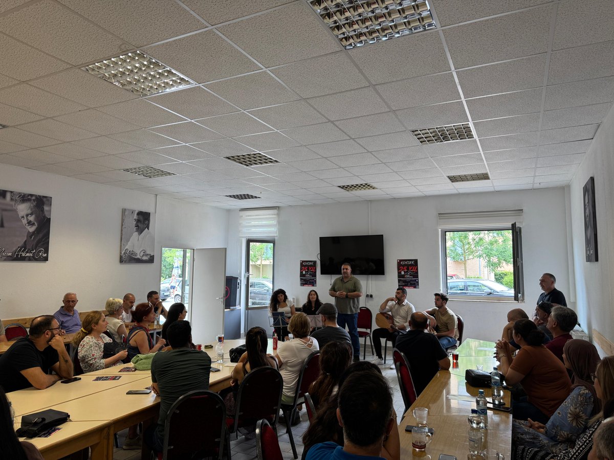 Stuttgart’ta Umuda Haykırış ile 25. Yıl Söyleşisi

atik-online.net/blog/stuttgart…