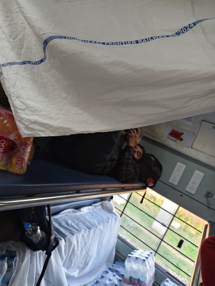 Train no 15623 jodhpur to Delhi 
@irct
<a href="/IRCT/">IRCT</a>Cofficial
<a href="/AshwiniVaishnaw/">Ashwini Vaishnaw</a> 
#IRCTC #AshwiniVaishnaw