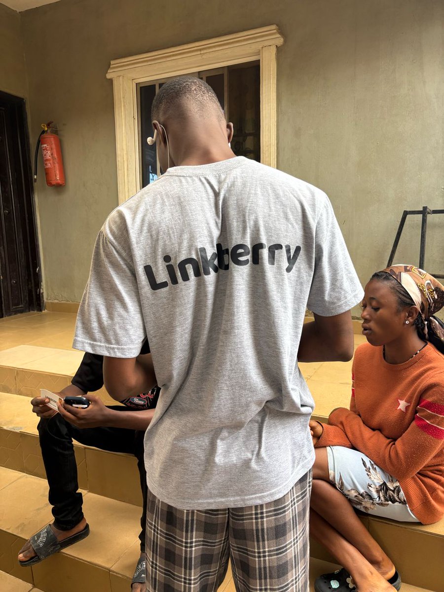 linkberry4U's tweet photo. Linkberry in Nigeria #Linkberry #cardano #cardanocommunity https://t.co/2TVpw1V4l9