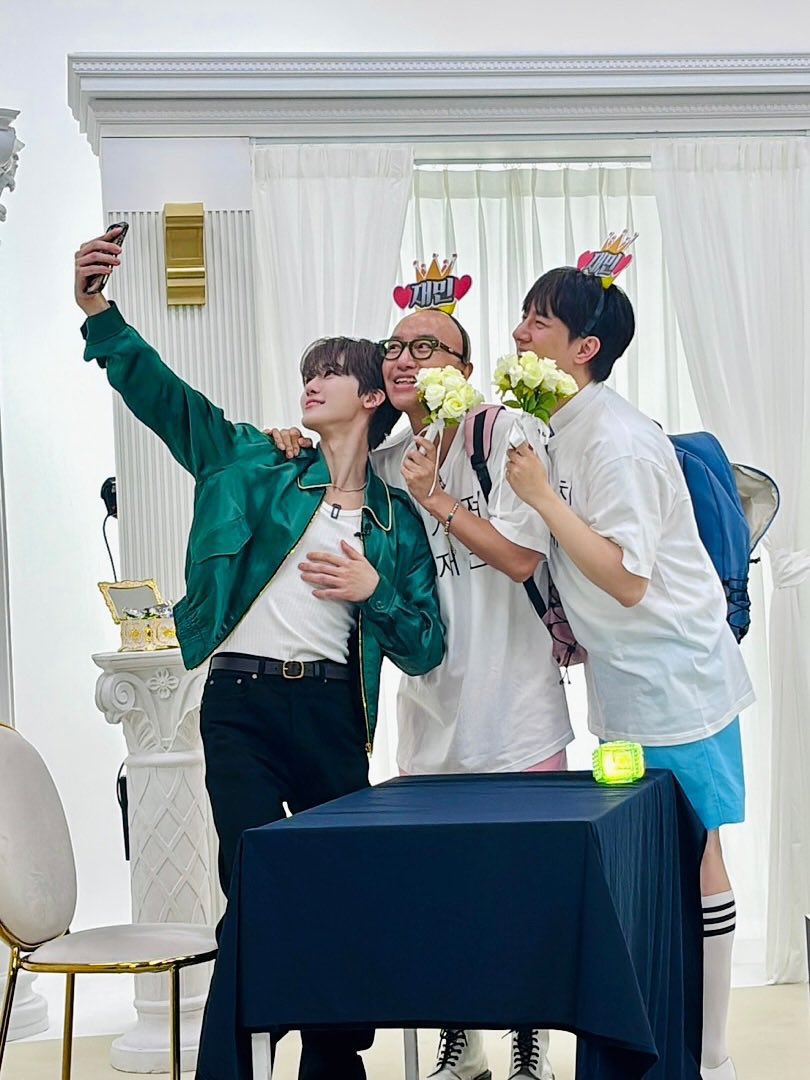 jaemin via kim ddol ddol’s instagram! 🫶🏻

“there’s no other idol who’s this serious about variety shows 🥰”