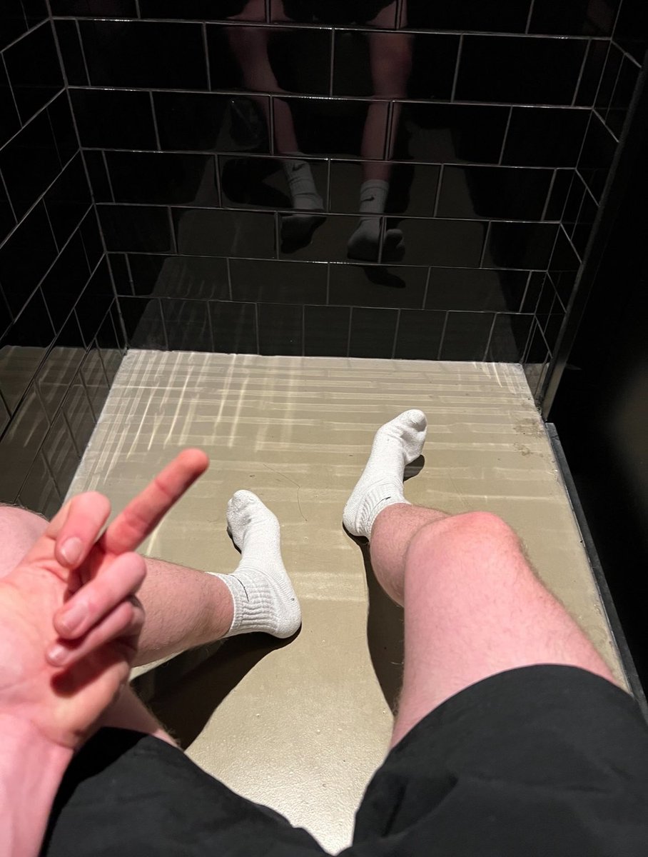 Woke up superior … again 🤣 

Loser fägs get in my DMs for drains 💸💦💦 

#findom #cashmaster #ireland