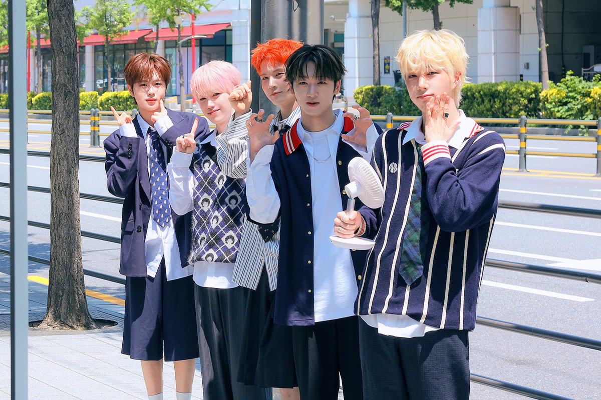 5ms31's tweet photo. 🐻🥟🐰🦜🦁~🫶🏻
#DIGNITY #디그니티 
#수고람쥐람고수 https://t.co/iuzMFrakKS