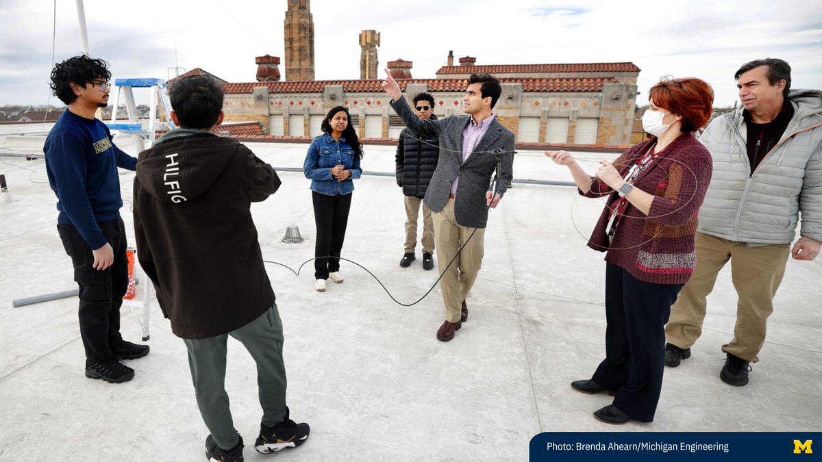 UMich's tweet image. In coordination with researchers from @UMengineering and @NASA, high school students nationwide are playing a key role in building our understanding of solar disturbances carrying potential threats to satellites and the power grid: myumi.ch/z9jMy