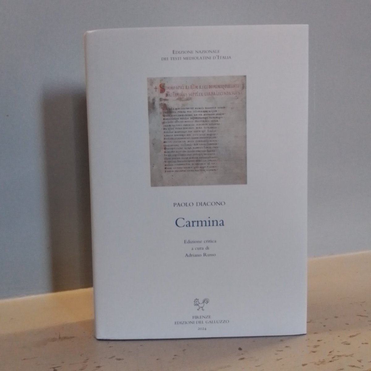 Paolo Diacono è noto per aver scritto la "Storia dei Longobardi" ma è stato anche poeta. Questo volume è il primo a riunire tutti i suoi Carmina in edizione critica. Contiene una biografia dell'autore ed estese introduzioni.
bit.ly/4jC94Yg
#sismel #Paolodiacono