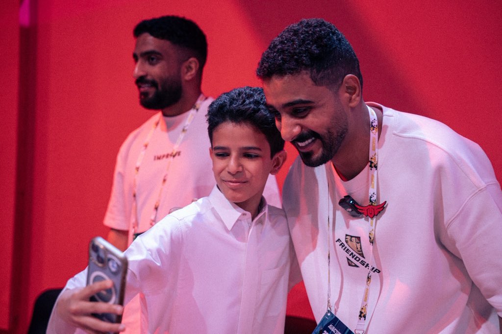 صورة من اول يوم في #كاس_العالم_للرياضات_الالكترونية 
وكان يوم جميل بحضوركم ❤️ 
وبنكون معكم شهرين باذن الله 👍🏻

رابط التذاكر :
webook.com/ar/events/cont…