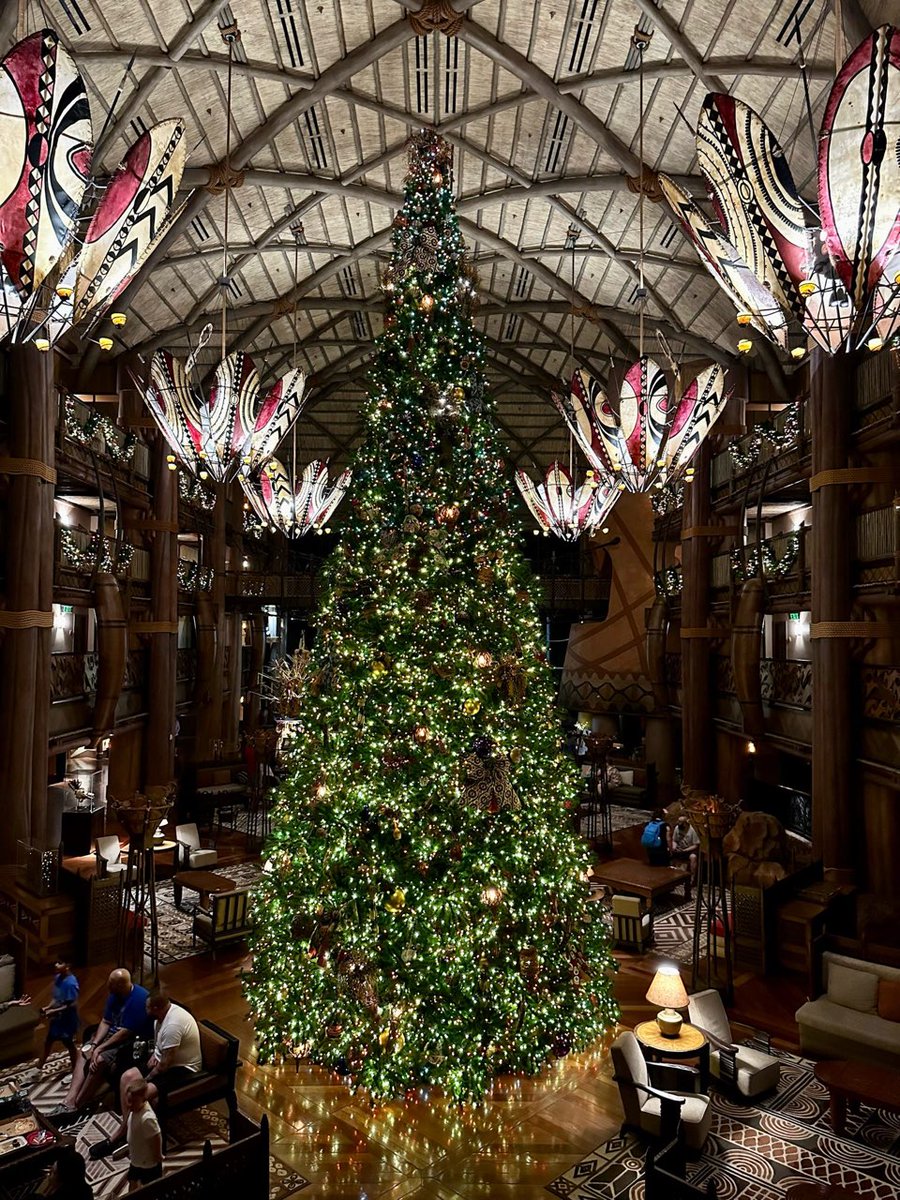 Holiday magic + savings? Yes, please! 🎁 Starting July 10, save up to 20% on Disney Resort stays + get up to a $100 Dining &amp; Shopping Card when you add 4-day tickets! Valid for select nights Oct 12–Dec 25, 2025.  Contact Storybook Destinations today to get started!
