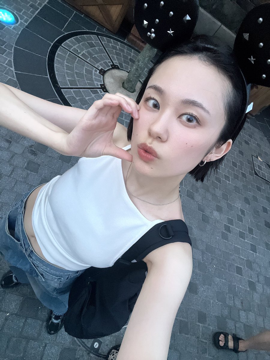 ゆいちゃん、明日ディズニー行かない？」というワクワクする連絡を