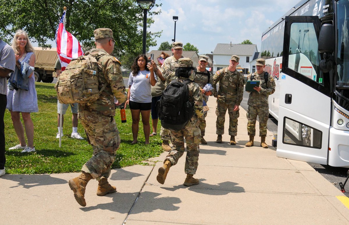 Call to Duty 🇺🇸

Soldiers assigned to Battery C, 1st Battalion, 174th Air Defense Artillery Regiment, are honored during a call to duty ceremony at Creekwood Intermediate School in Marysville, Ohio, July 6, 2025. 

We wish Battery C, 1-174th, a safe and successful deployment!