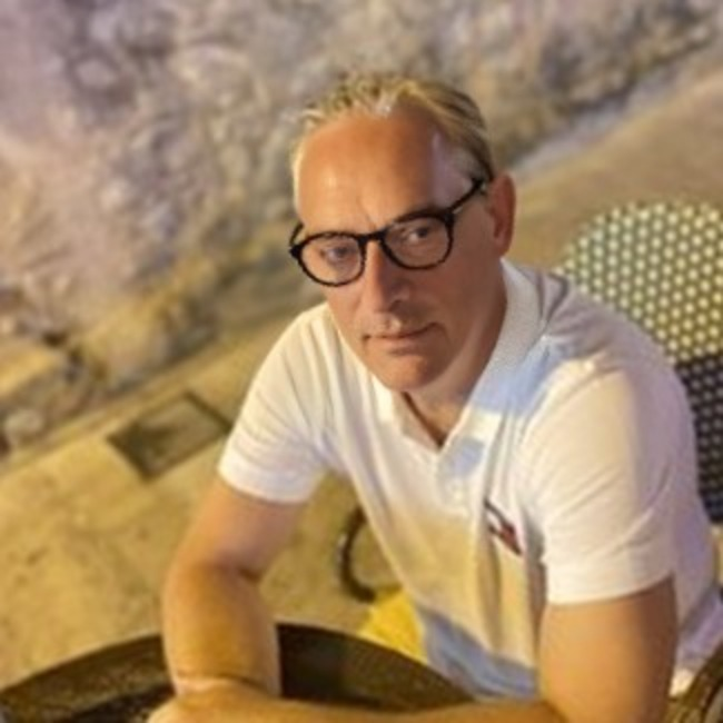UoNArch's tweet image. ⚡️We are pleased to announce that the title of Honorary Associate Professor has been recently conferred on Dr Georgios Spyropoulos of the Hellenic Ministry of Culture, a leading expert in Greek and Roman art and archaeology.
A warm welcome to Giorgo from us all!
@UoNHumanities