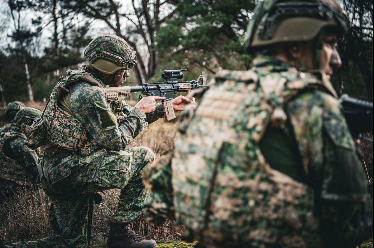 Defensie's tweet image. Het indienen van zienswijzen voor het Ontwerp Nationaal Programma Ruimte voor Defensie (NPRD) en het planMER kan nog tot morgenavond 23:59. ⌚️
Reageren kan via: nprd.inspraak.defensiedichtbij.nl