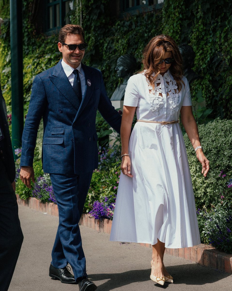 LaverCup's tweet image. Royal Box arrivals.
An exclusive behind the scenes look with Laver Cup founder, Roger Federer.
#LaverCup #Wimbledon
