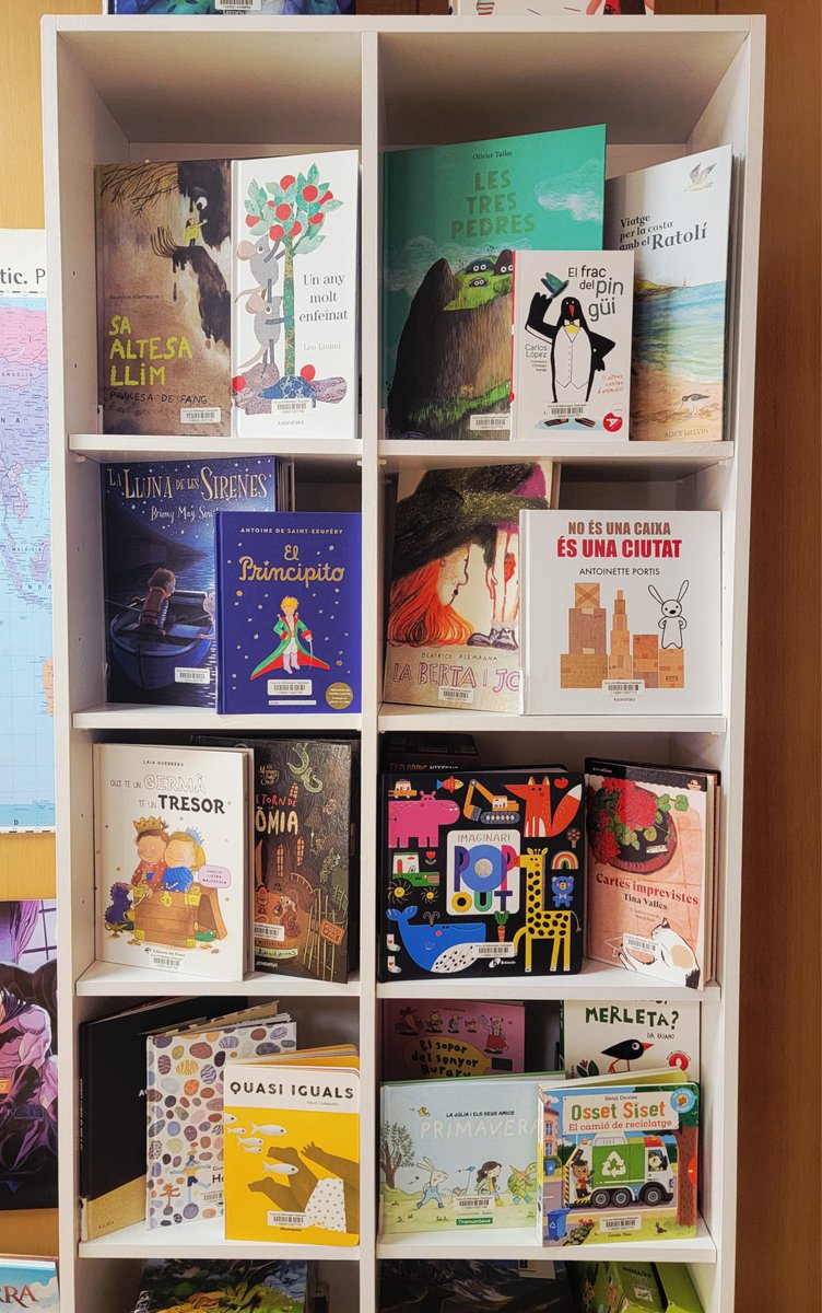 Ja tenim a la biblioteca els llibres  que vem comprar al festival literari per a infants i joves Món Llibre!📚
Ideals per agafar bones lectures per aquest estiu.🌞
Amb el suport del departament de cultura dela Generalitat de Catalunya
#bibliotequesxbm #AjuntamentNavas #monllibre