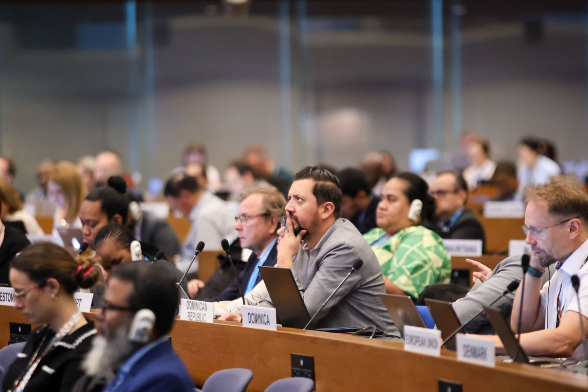 IISD_ENB's tweet image. Delegates at @UNEPozone #oewg47 Tuesday addressed remaining tech challenges in protecting the #ozone layer, including propellants for metered-dose inhalers that treat respiratory diseases and fire suppressants used in civil aviation

Read ➡️ enb.iisd.org/montreal-proto…

#climate