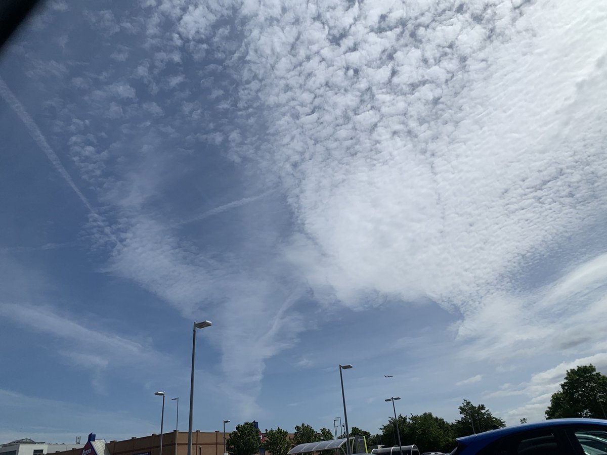 resist_11's tweet image. I see the #SkyBastards are out again today.
#GeoEngineering
#SunDimming