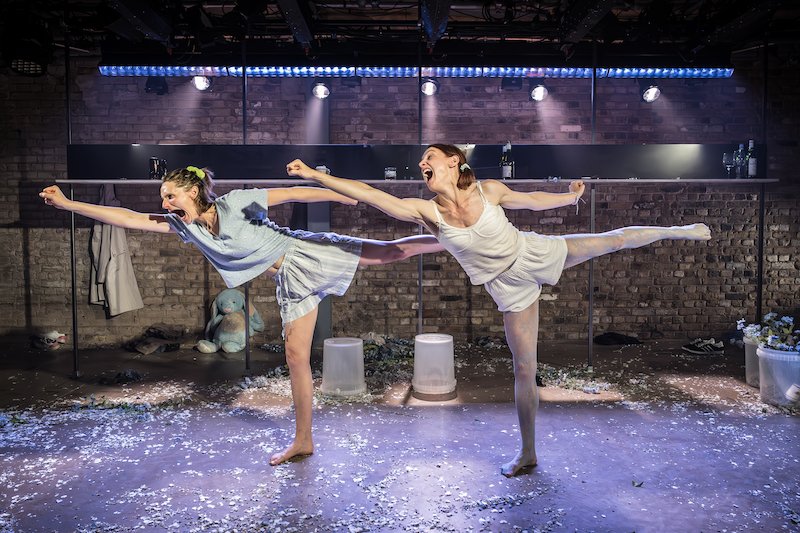 The Reviews Hub (@thereviewshub) on Twitter photo #THEATRE #REVIEW Run Sister Run <a href="/arcolatheatre/">Arcola Theatre</a> <a href="/DoubleTelling/">Double Telling</a> ' features two outstanding performances from Kelly Gough and Jo Herbert' ⭐️⭐️⭐️⭐️ thereviewshub.com/run-sister-run… #London #THEATRE #REVIEW Run Sister Run <a href="/arcolatheatre/">Arcola Theatre</a> <a href="/DoubleTelling/">Double Telling</a> ' features two outstanding performances from Kelly Gough and Jo Herbert' ⭐️⭐️⭐️⭐️ thereviewshub.com/run-sister-run… #London
