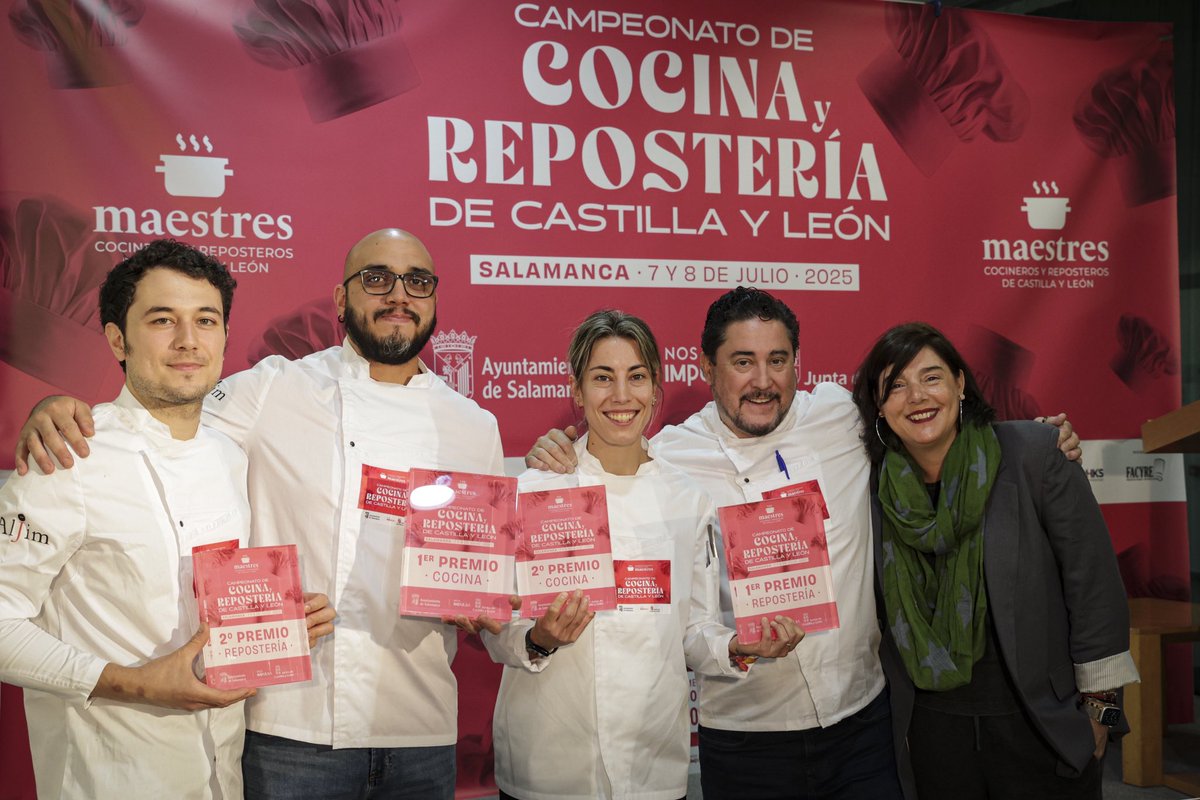 Finalizamos con la foto de familia de los ganadores. ¡Enhorabuena! 🔝

#CampeonatoCYR2025 #Maestres #Finalistas #TalentoGastronómico #CocinaCyL #ReposteríaCyL #CertamenGastronomico #Hostelería #Salamanca

<a href="/CyLEsVida/">Turismo Castilla y León</a> <a href="/aytoSalamanca/">Ayuntamiento Salamanca</a> <a href="/noticiascyl/">El Español- Noticias de CyL</a> <a href="/DiarioCyLMundo/">Diario de Castilla y León</a> <a href="/FACYRE/">FACYRE</a>