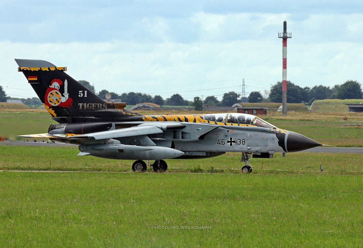 ScharnHelwin's tweet image. Wieder ein #Tornado weniger, der #AirDefender hatte gestern (7.7.25) seinen letzten Start in Jagel (Foto Archiv). Es ging nach Manching zum Ausschlachten und anschließender Verschrottung. Dafür ist der Tiger von 2023 noch aktiv😉 #TornadoTuesday #Luftwaffe