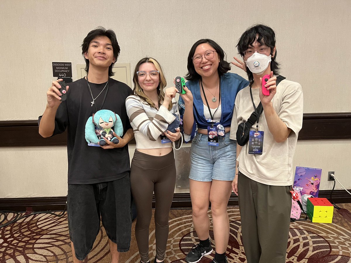 Pixel__Hearts's tweet photo. Thank you to my squad social oomfies fo winning silver bracket but for the ones that played 2P 1 Controller with me! We may have come 2nd but now @tan2bug has a million clips and I may or may have not taken like 100 screenshots for fun 
@nickiola_t @saltwyn https://t.co/h3fPMgMWZP