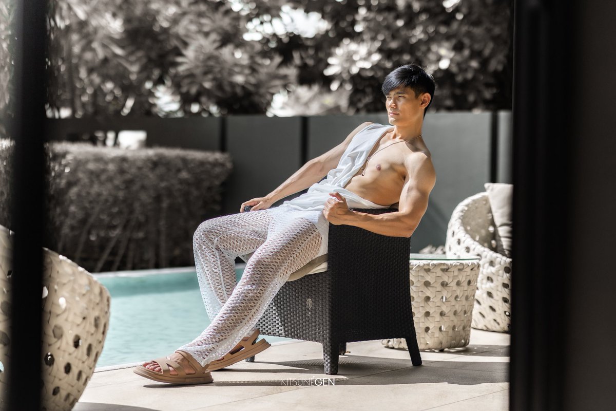Kitsune_Gen's tweet photo. Thymos 
#KitsuneGen #WildAndClassy #Areté #GreekSpirit #SummerMood #ConfidenceLook #ThaiModel #FashionEditorial #NaturalLight #StayOriginal https://t.co/WYmnGNA2Wf
