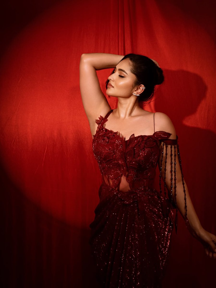 Kayadu Lohar FC (@kayaduloharfc) on Twitter photo Royalty in Every Shade πΉβ¨ <a href="/11Lohar/">Kayadu Lohar</a> Red Hot and Regal πβ€οΈπ₯
#KayaduLohar Royalty in Every Shade πΉβ¨ <a href="/11Lohar/">Kayadu Lohar</a> Red Hot and Regal πβ€οΈπ₯
#KayaduLohar